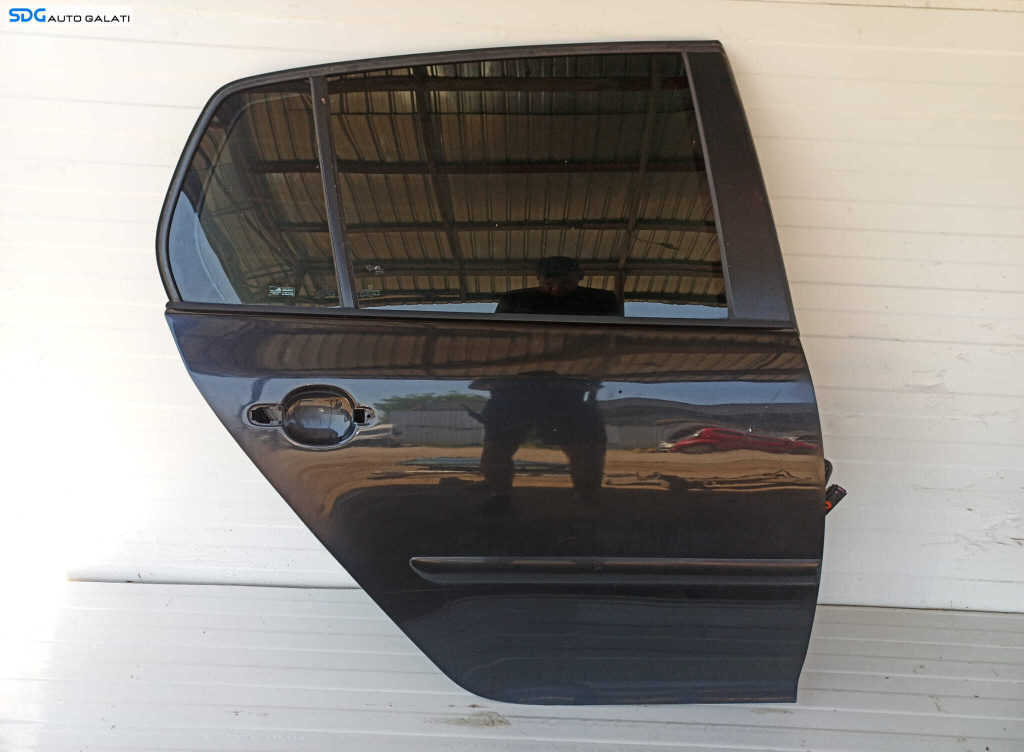 Usa Usi Portiera Portiere Dreapta Spate Dezechipata Volkswagen Golf 5 Hatchback 2004 - 2008 Culoare LC9X [L1020]