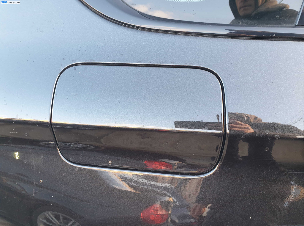 Usa Usita Capac Clapeta Buson Rezervor BMW Seria 5 F07 GT 2009 - 2013 Culoare 475 Black Sapphire Metallic [K1746]