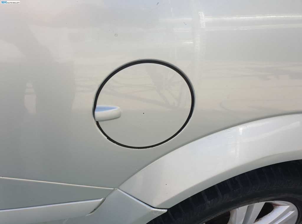 Usa Usita Capac Clapeta Buson Rezervor Opel Astra H Break Combi 2004 - 2010 Culoare Z30C [K7198]