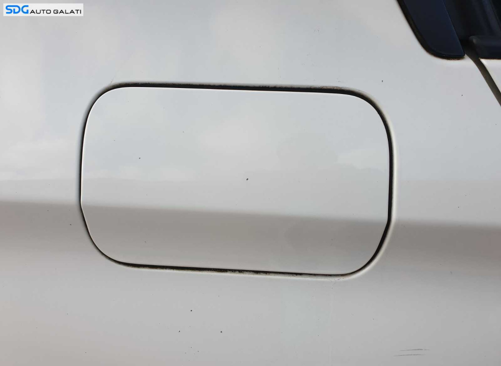 Usa Usita Capac Clapeta cu Buston Rezervor BMW Seria 3 F30 2010 - 2018 Culoare 300 Alpineweiss [C2281]