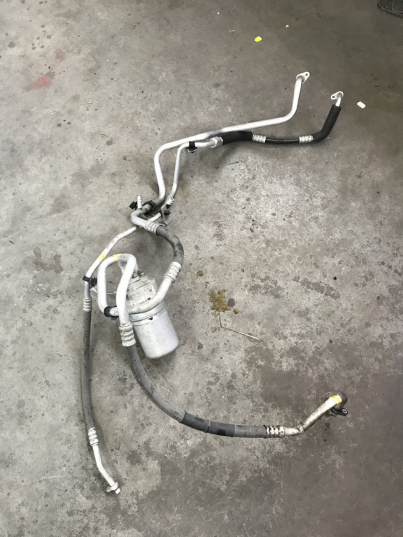 Uscator aer conditionat Opel Vivaro 2.0 CDTI 114cp sedan 2012 (8200468518)