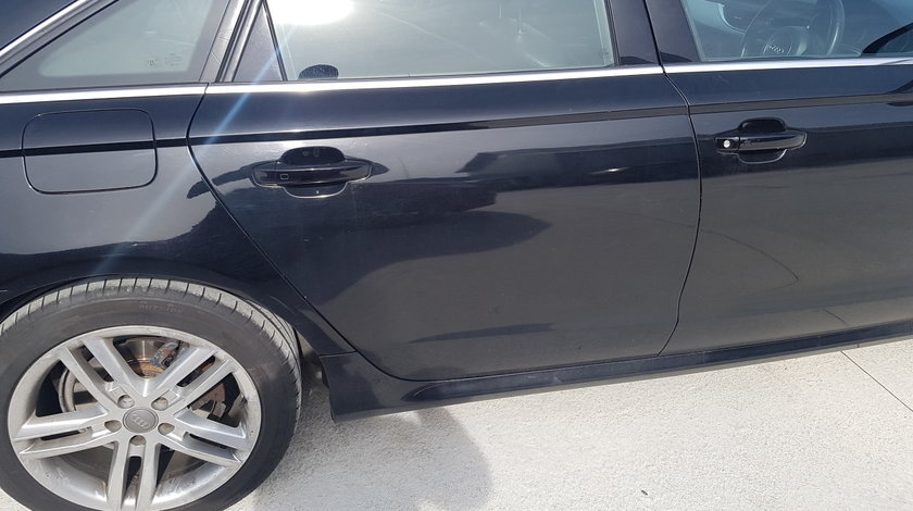 Usi Audi A6 4G Berlina 2012
