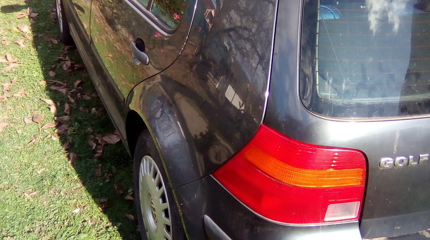 Usi din dezmembrari vw golf 4 an 2000