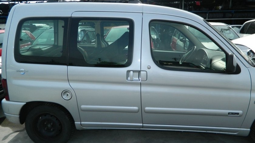 Usi fata stanga - dreapta Citroen Berlingo model 2002