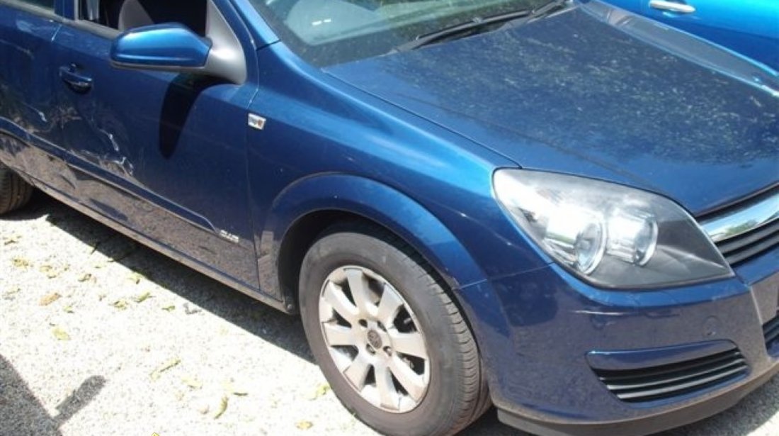 Usi opel astra h an 2005