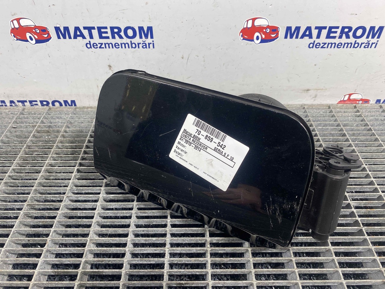 USITA REZERVOR BMW SERIA 5 F 10 - - (2010 2014)