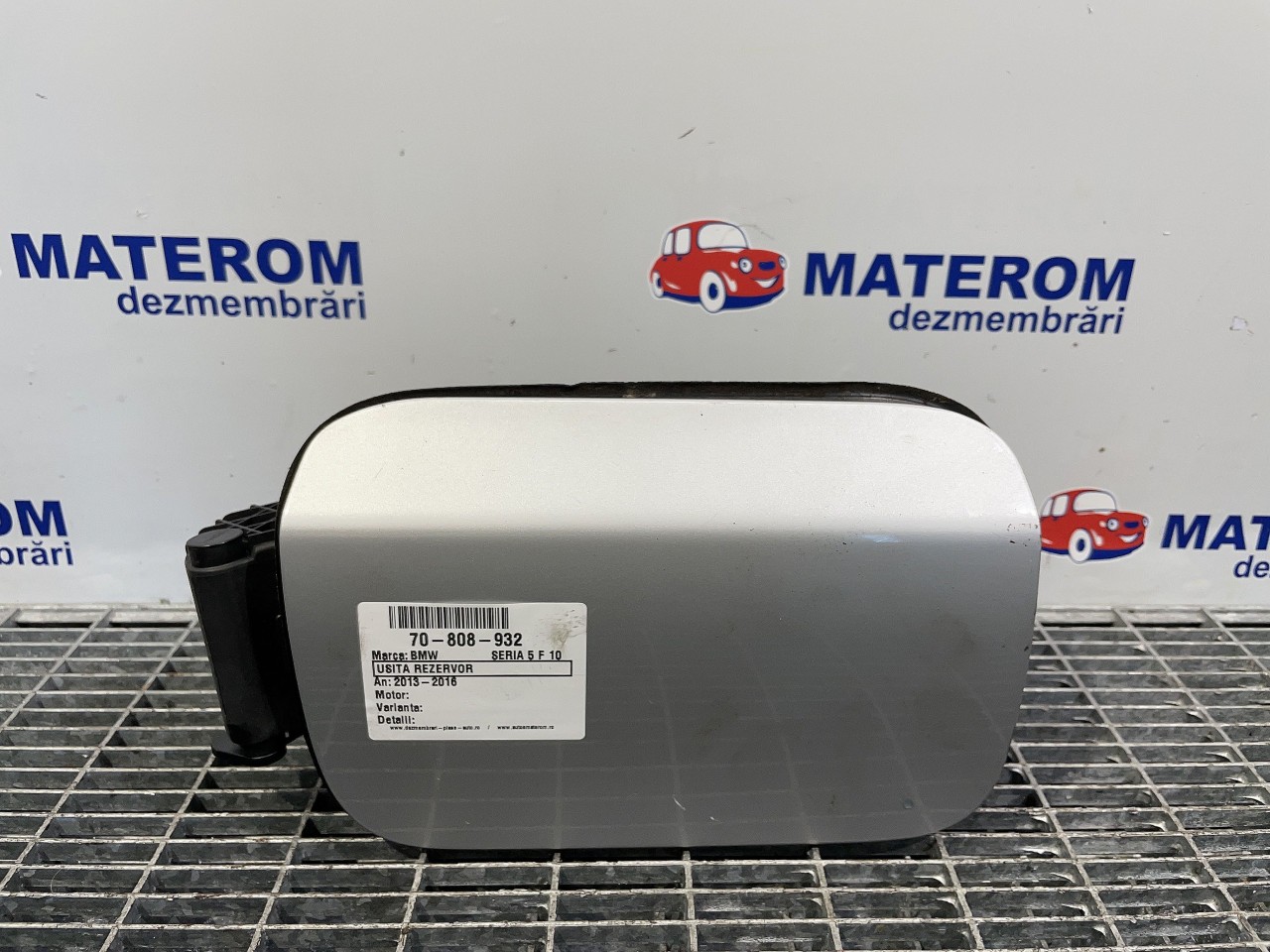 USITA REZERVOR BMW SERIA 5 F 10 - - (2014 2017)