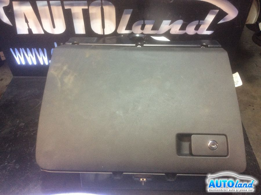 Usita Torpedou Volkswagen PASSAT 3C2 2005