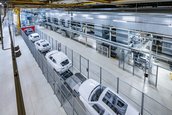 Uzina BMW Group din Regensburg a testat un sistem cu ulei termic pentru generarea de caldura in atelierul de vopsitorie