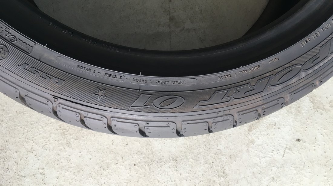 Vând 2 anvelope 205/45/17 Dunlop de vara runflat noi