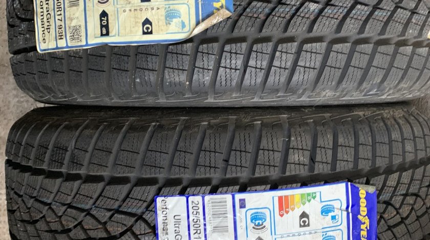 Vând 2 anvelope 205/50/17 goodyear de iarnă noi