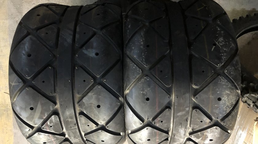 Vând 2 anvelope 20x11-9 noi