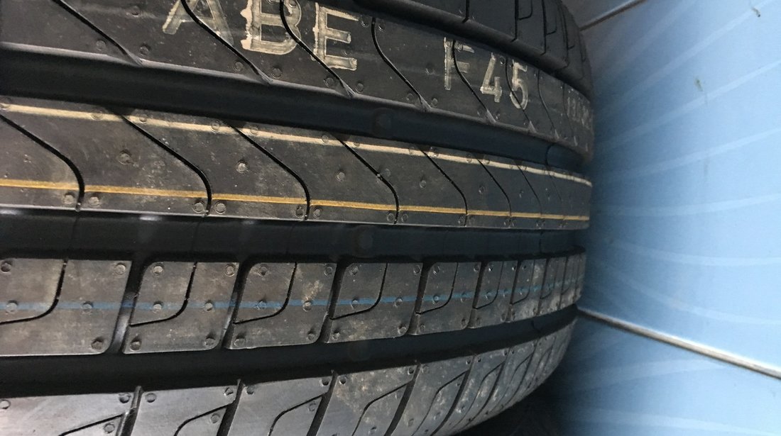 Vând 2 anvelope 225/45/18 Pirelli runflat de vara noi