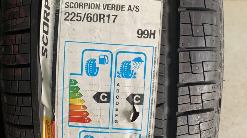 Vând 2 anvelope 225/60/17 Pirelli all season noi