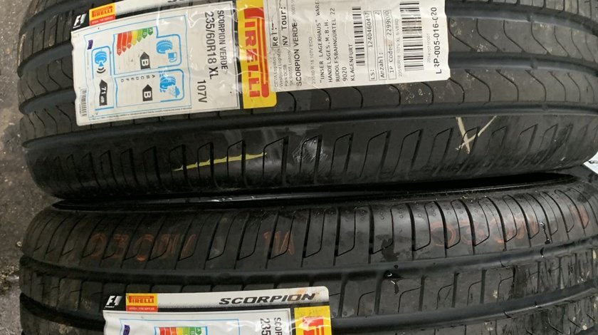 Vând 2 anvelope 235/60/18 Pirelli de vară noi