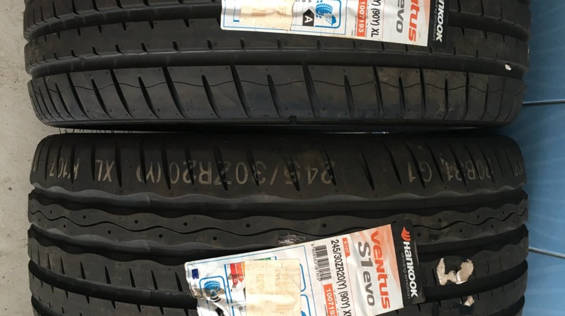 Vând 2 anvelope 245/30/20 hankook de vara noi