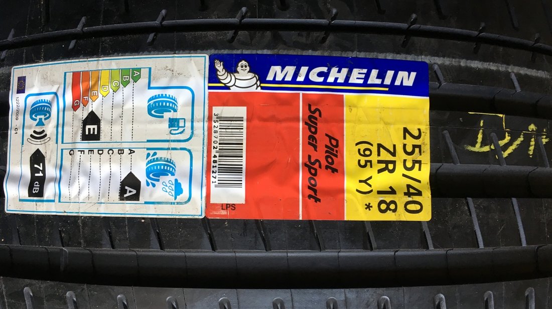 Vând 2 anvelope 255/40/18 Michelin de vară noi