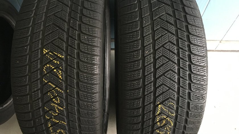 Vând 2 anvelope 265/40/21 Pirelli de iarna la 6,5mm