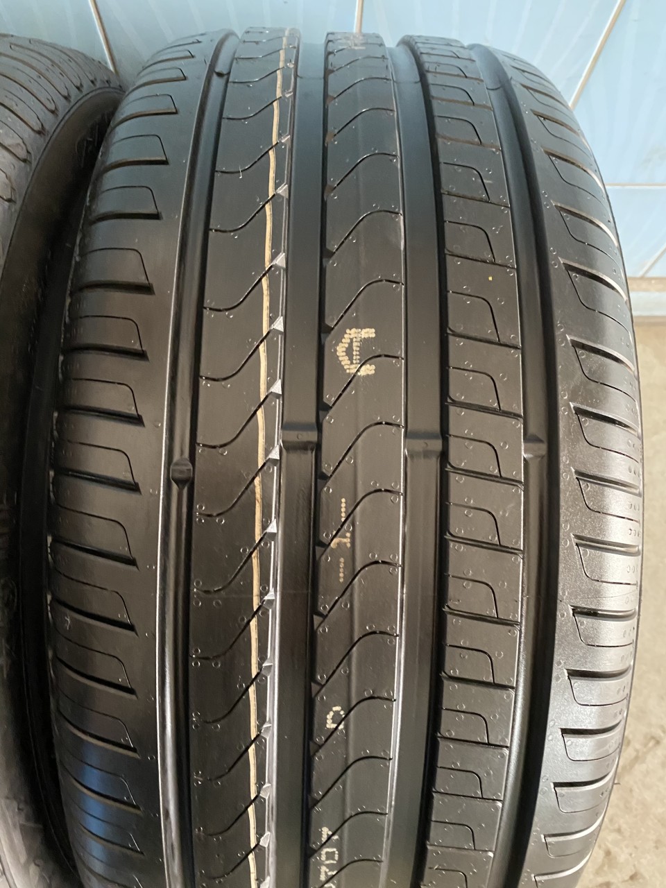 Vând 2 anvelope 275/40/18 Pirelli de vară runflat noi #61780155