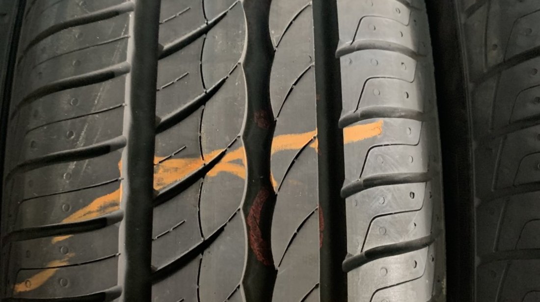 Vând 4 anvelope 155/65/14 Pirelli de vară noi