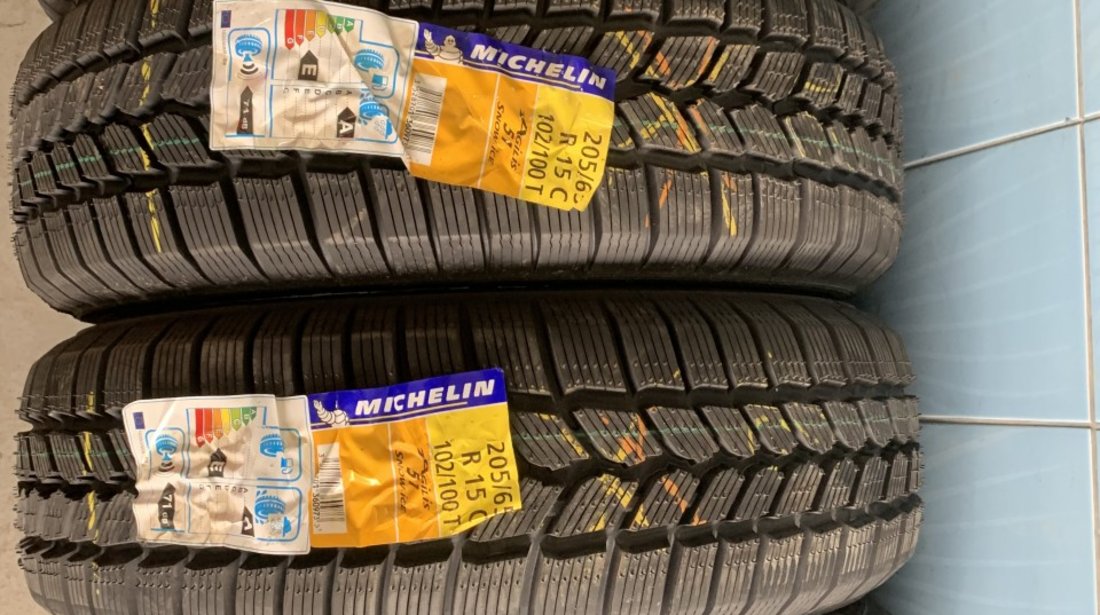 Vând 4 anvelope 205/65/15c Michelin de iarnă noi