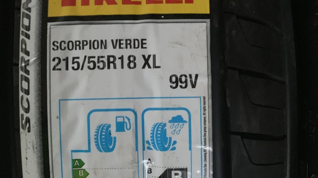 Vând 4 anvelope 215/55/18 Pirelli de vară noi