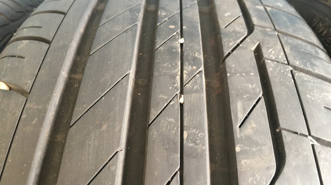 Vând 4 anvelope 225/45/19 bridgestone de vara ca noi