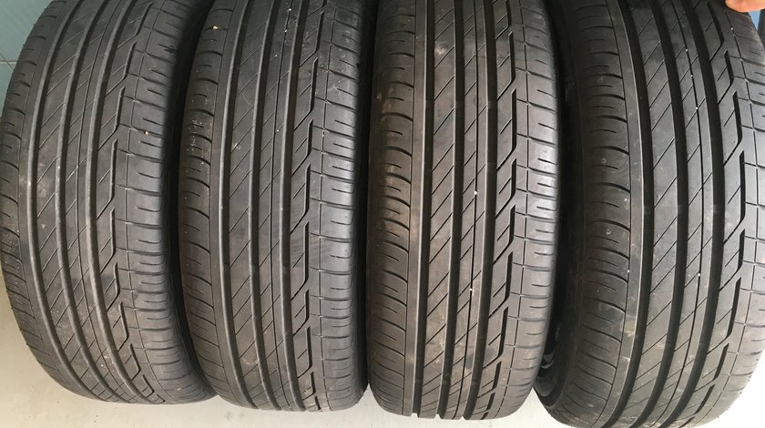 Vând 4 anvelope 225/45/19 bridgestone de vara ca noi