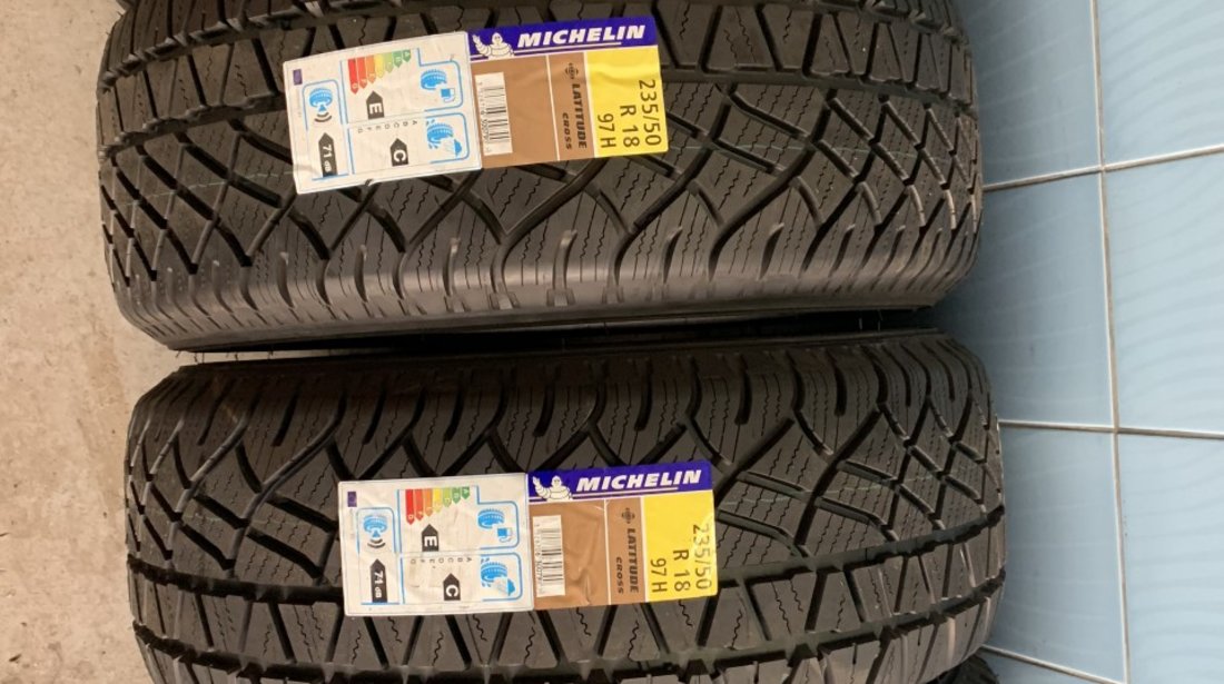 Vând 4 anvelope 235/50/18 Michelin M+S noi