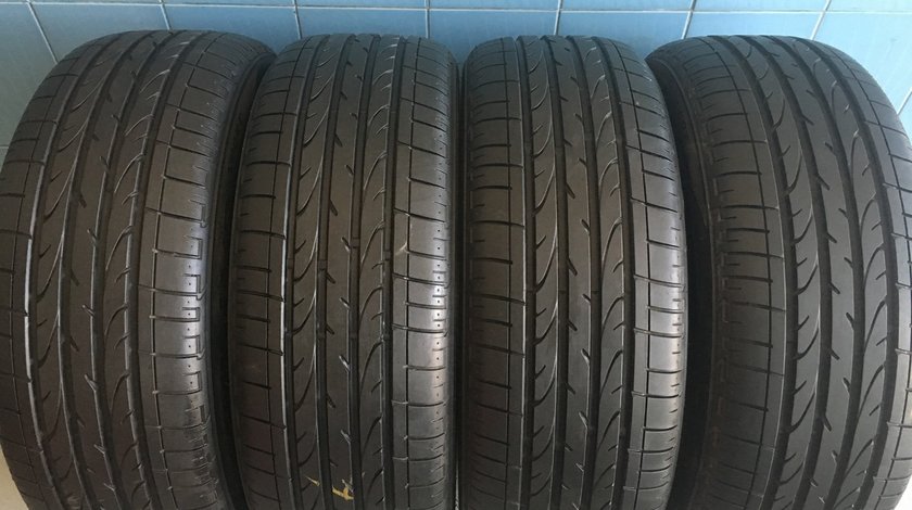 Vând 4 anvelope 235/55/19 bridgestone de vara ca coi