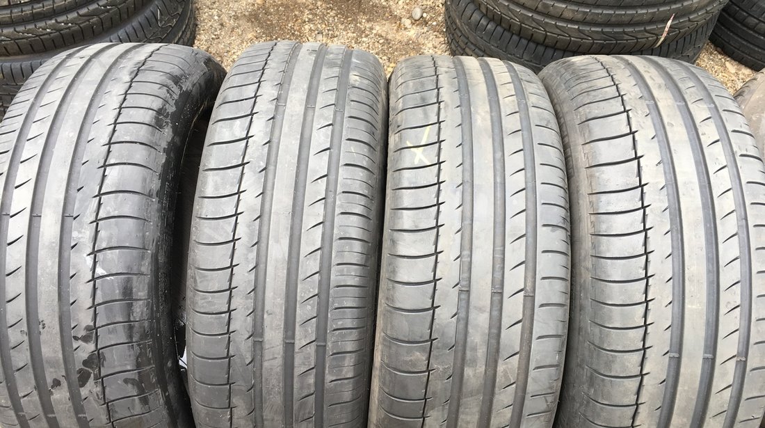 Vând 4 anvelope 235/55/19 Michelin de vara la 7mm