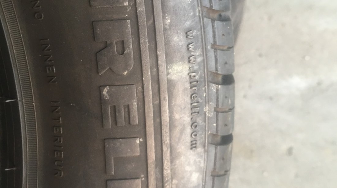 Vând 4 anvelope 235/60/18 Pirelli de vara la 7mm