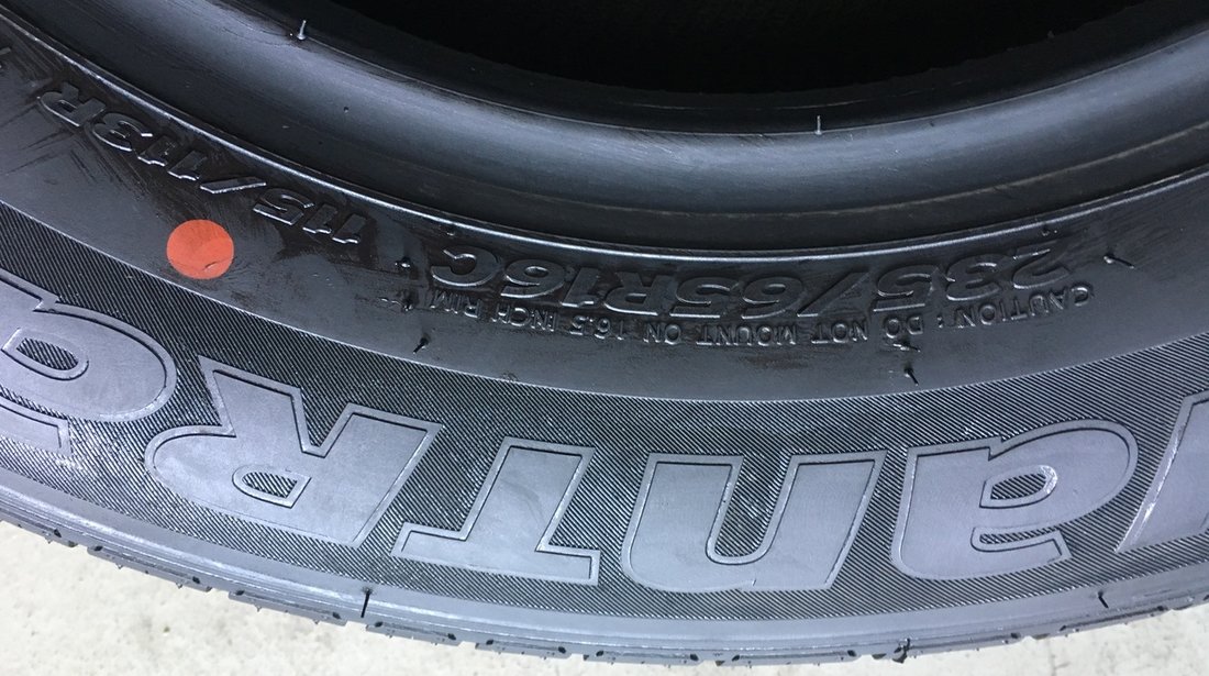 Vând 4 anvelope 235/65/16c hankook de vară noi