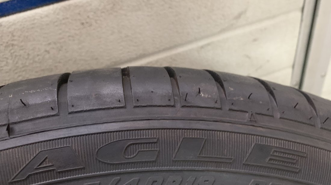 Vând 4 anvelope 245/40/19 goodyear de vară ca noi