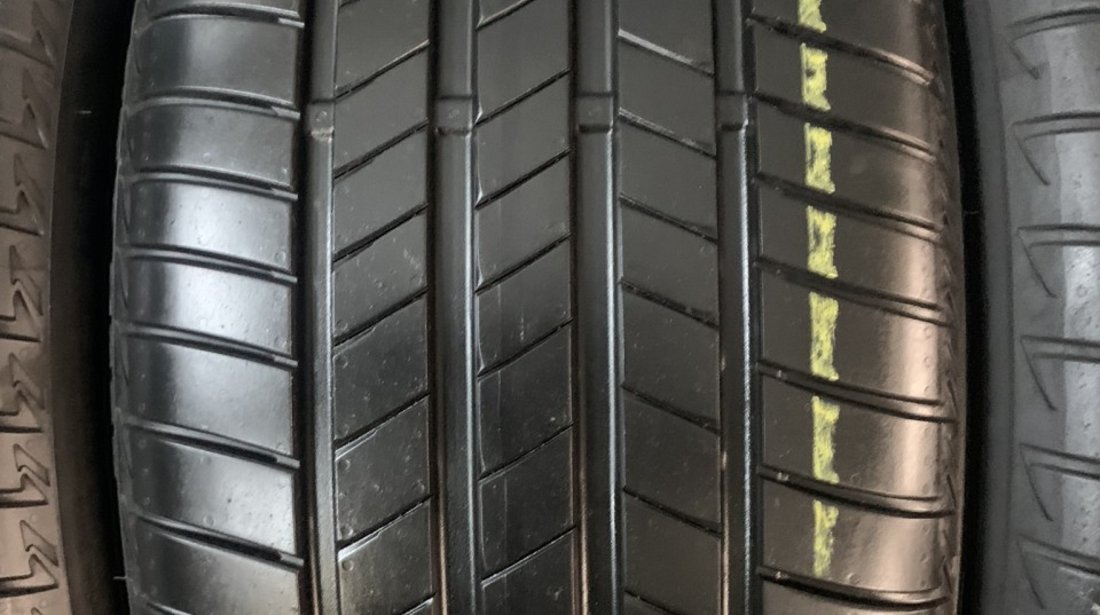 Vând 4 anvelope 255/35/19 bridgestone de vara ca noi