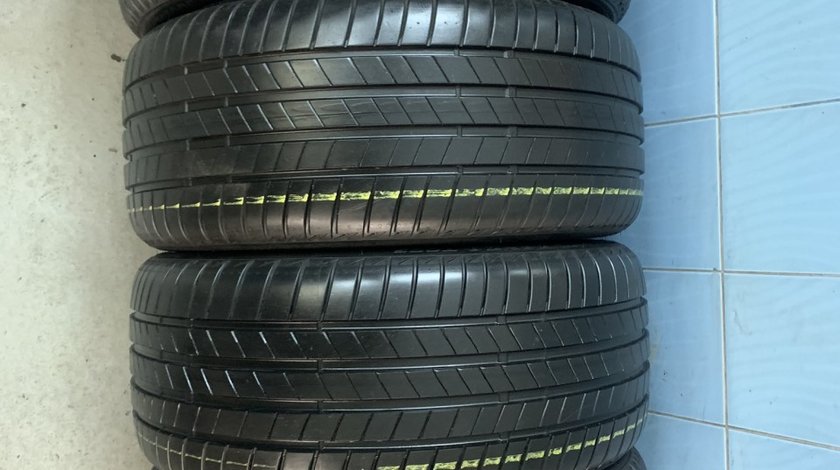 Vând 4 anvelope 255/35/19 bridgestone de vara ca noi