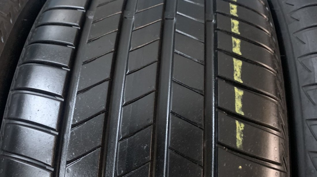 Vând 4 anvelope 255/35/19 bridgestone de vara ca noi