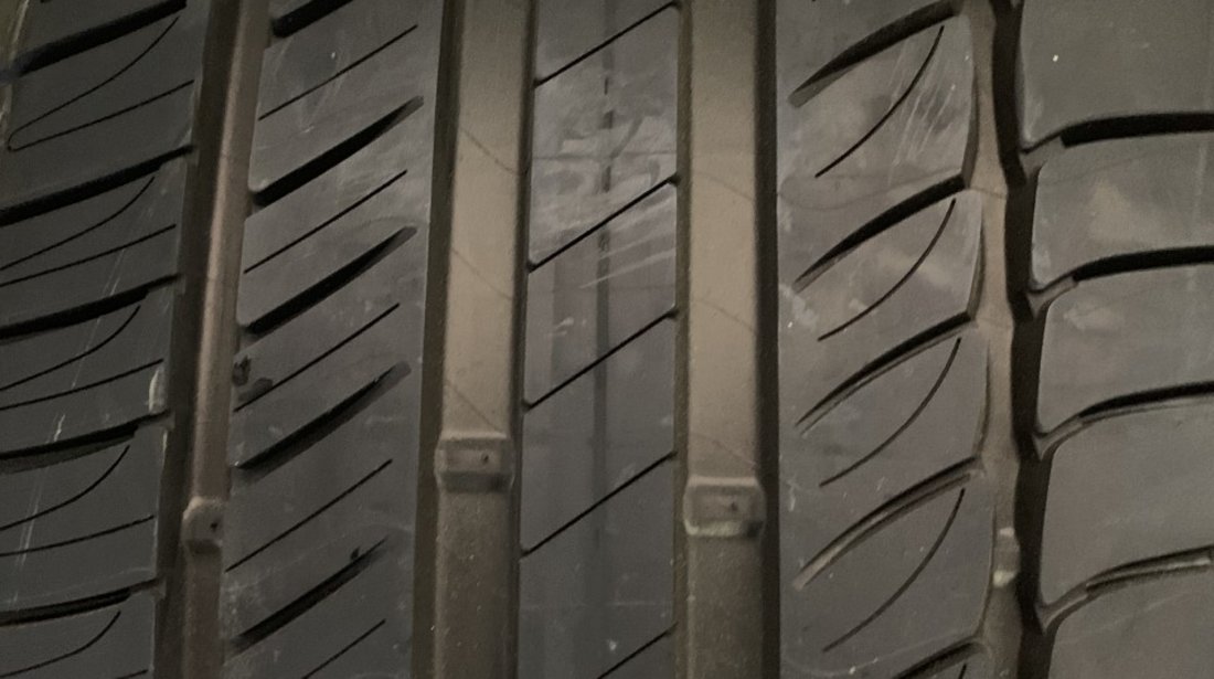 Vând 4 anvelope 255/45/18 Michelin de vară noi