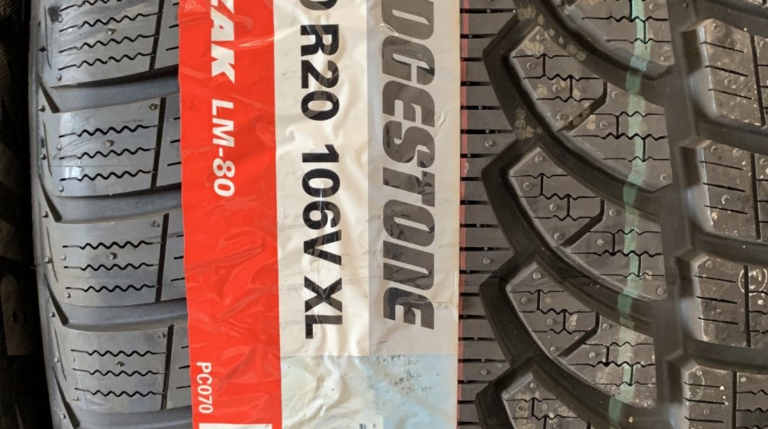 Vând 4 anvelope 275/40/20 bridgestone de iarnă noi