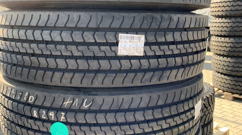 Vând 4 anvelope 295/80/22.5 bridgestone noi