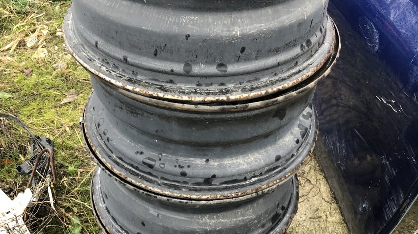 Vând 4 jante tabla pe 15 pt VW