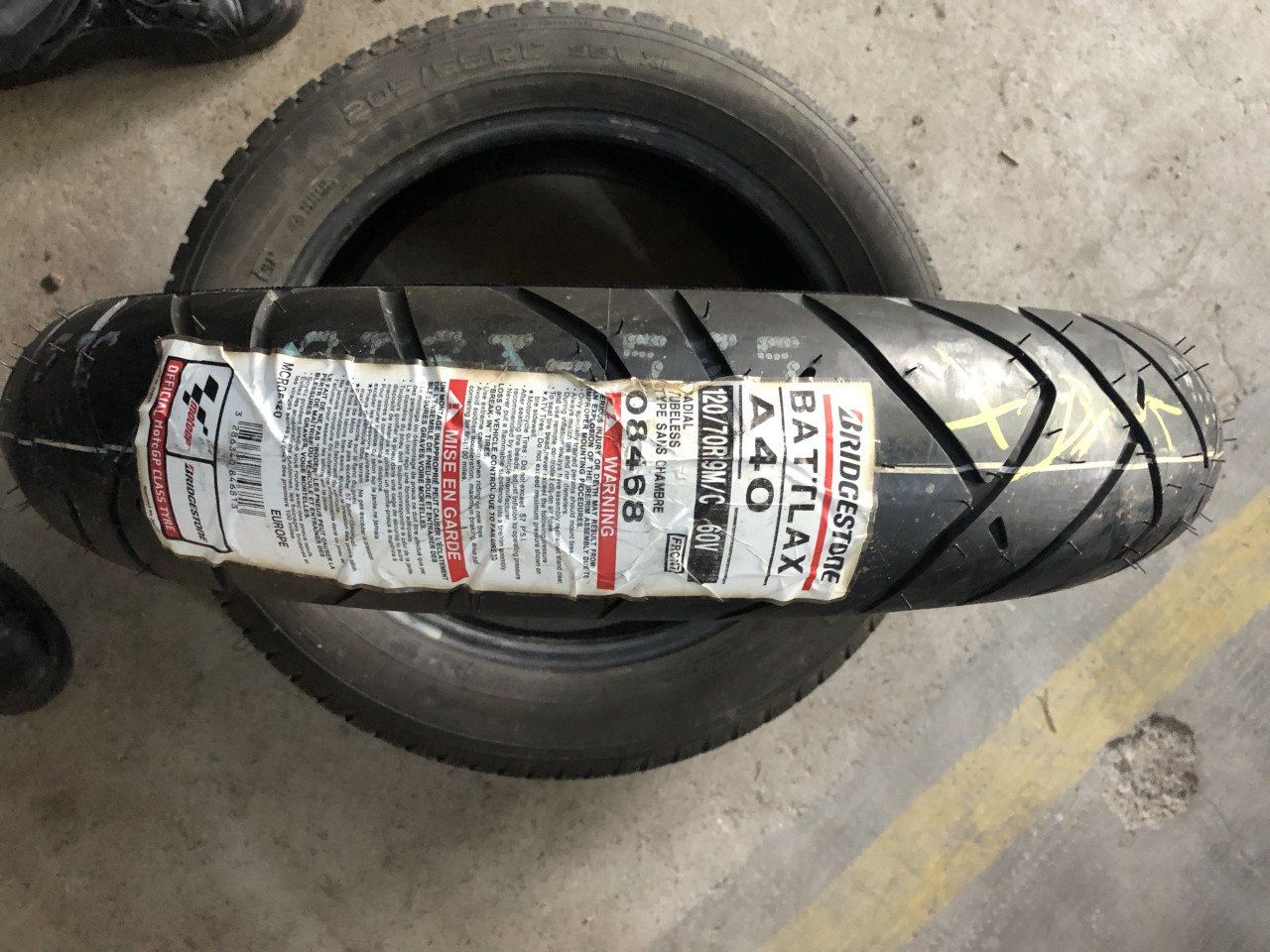 Vând anvelopă 120/70/19 bridgestone no