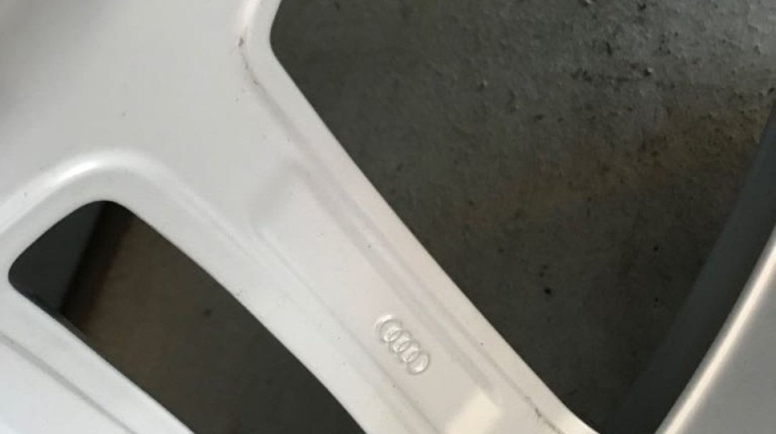 Vând jante originale Audi Q3,Q5 noi pe 20” cu anvelope noi de iarnă