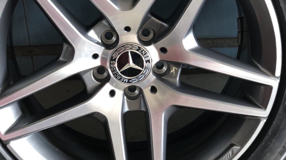 Vând jante originale Mercedes AMG pentru S-clas pe 19” cu anvelope noi Pirelli de iarnă