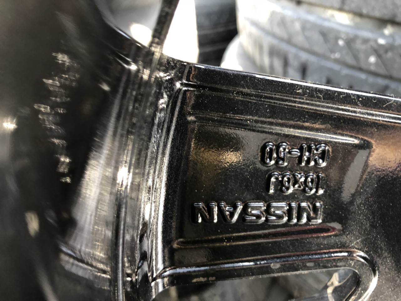 Vând jante originale Nissan pe 16” cu