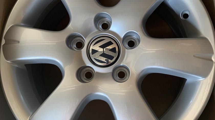 Vând jante originale Volkswagen T5 pe 16” noi
