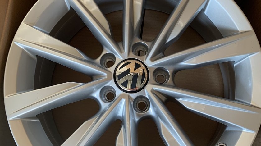 Vând jante originale Volkswagen Tiguan pe 17” noi