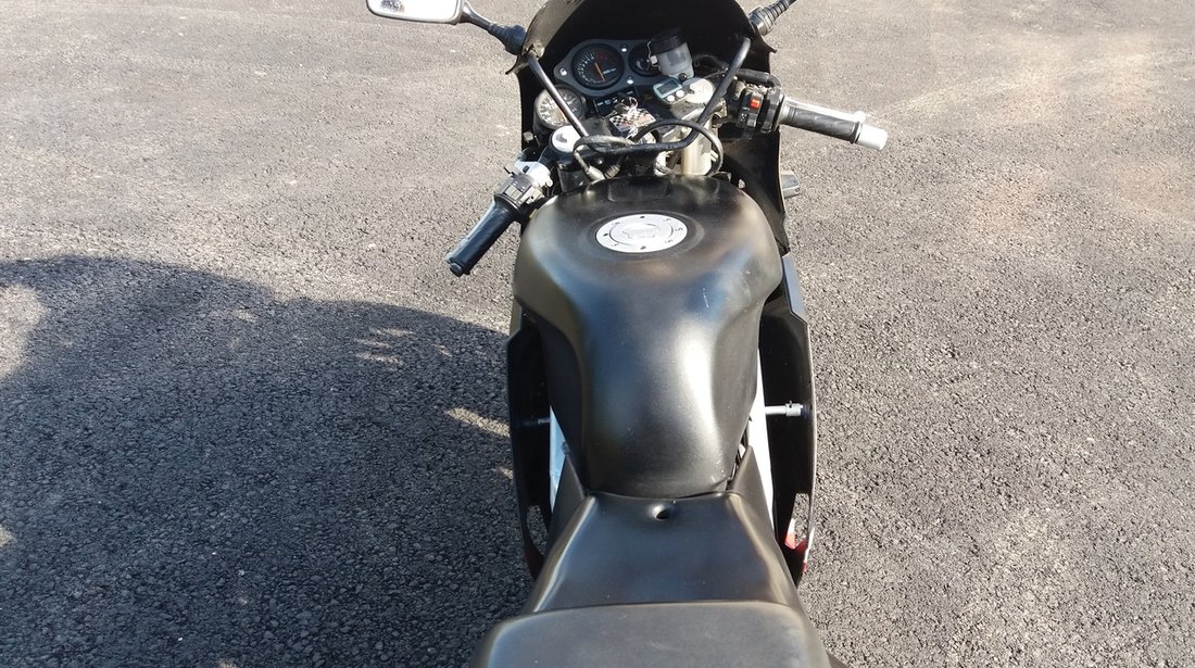 Vând motocicleta suzuki 125cc