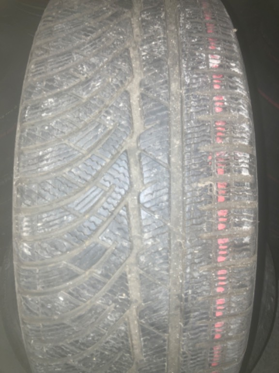 Vând set 4 buc Michelin 225/ 50 R18 Dot 2018
