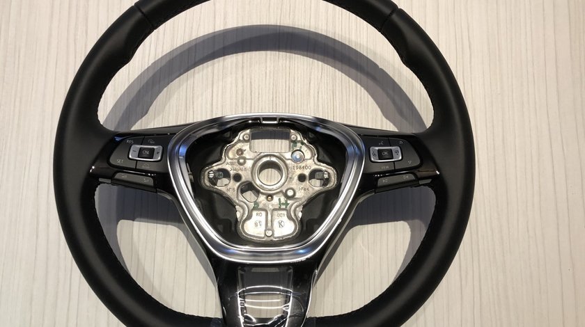 Vând volan piele/comenzi VW Golf 7
